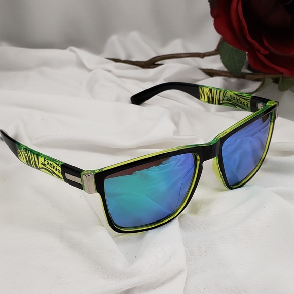 Cool Fashion Sunglasses NWOT